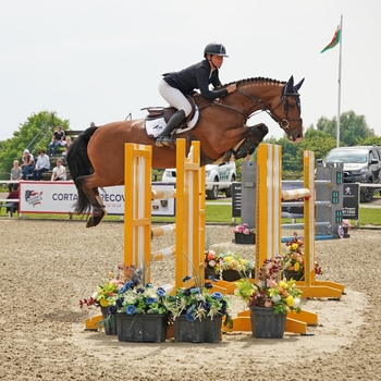 Nicole Lockhead Anderson Jumps to First Place with New Ride in the Events Through a Lens Talent Seeker Qualifier. Nicole Lockhead Anderson Jumps to First Place with New Ride in the Events Through a Lens Talent Seeker Qualifier.